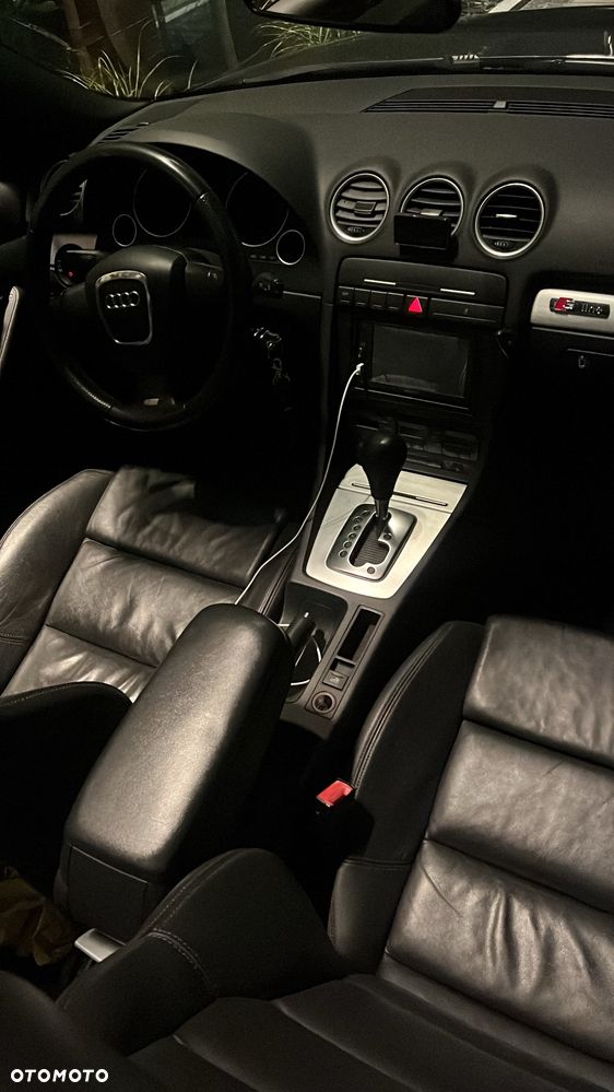 Audi A4 Cabrio 2.0 TFSI multitronic - 10