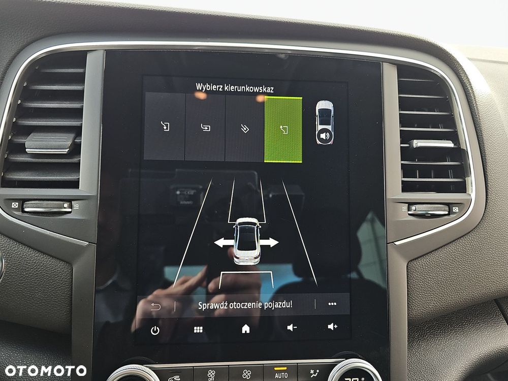 Renault Megane 1.3 TCe Techno - 27