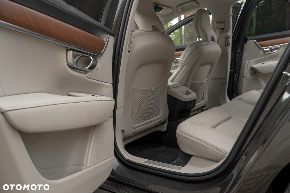 Volvo S90 D4 Inscription - 37