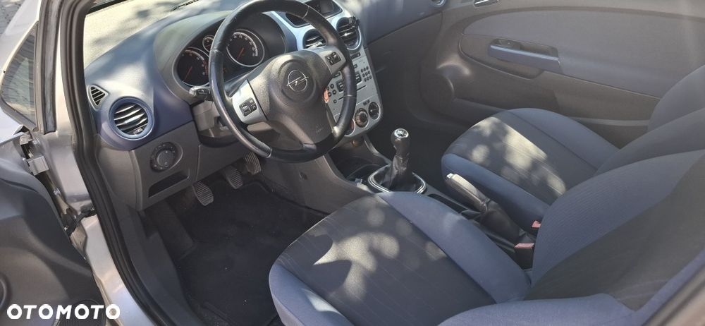 Opel Corsa - 5