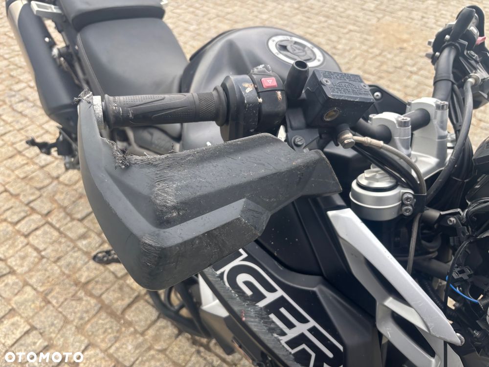 Triumph Tiger - 8