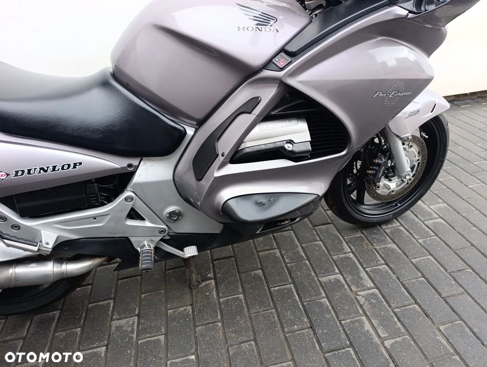 Honda ST - 28