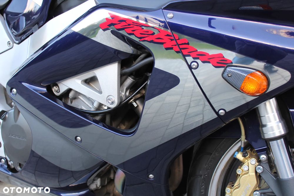 Honda CBR - 12