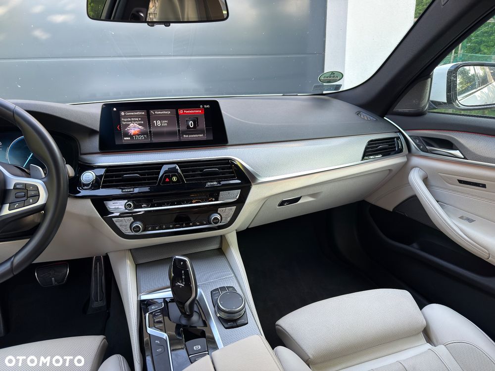 BMW Seria 5 530i xDrive M Sport sport - 37