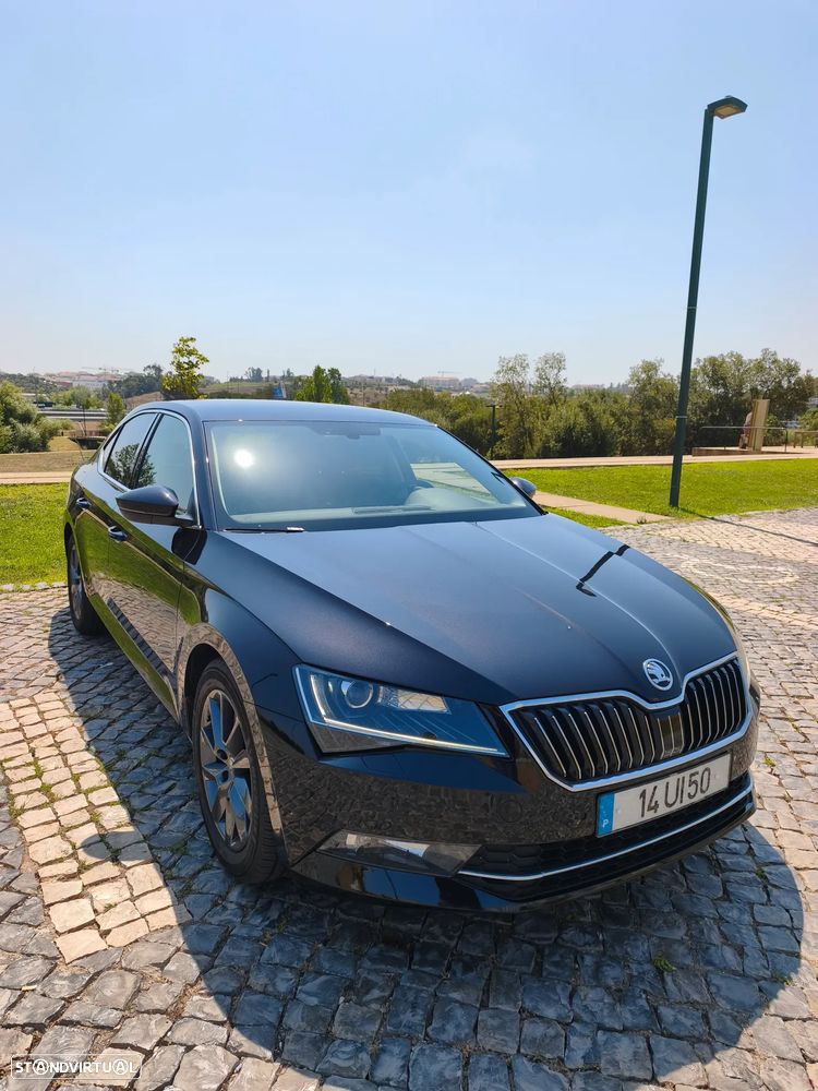 Skoda Superb 2.0 TDI Style DSG - 2