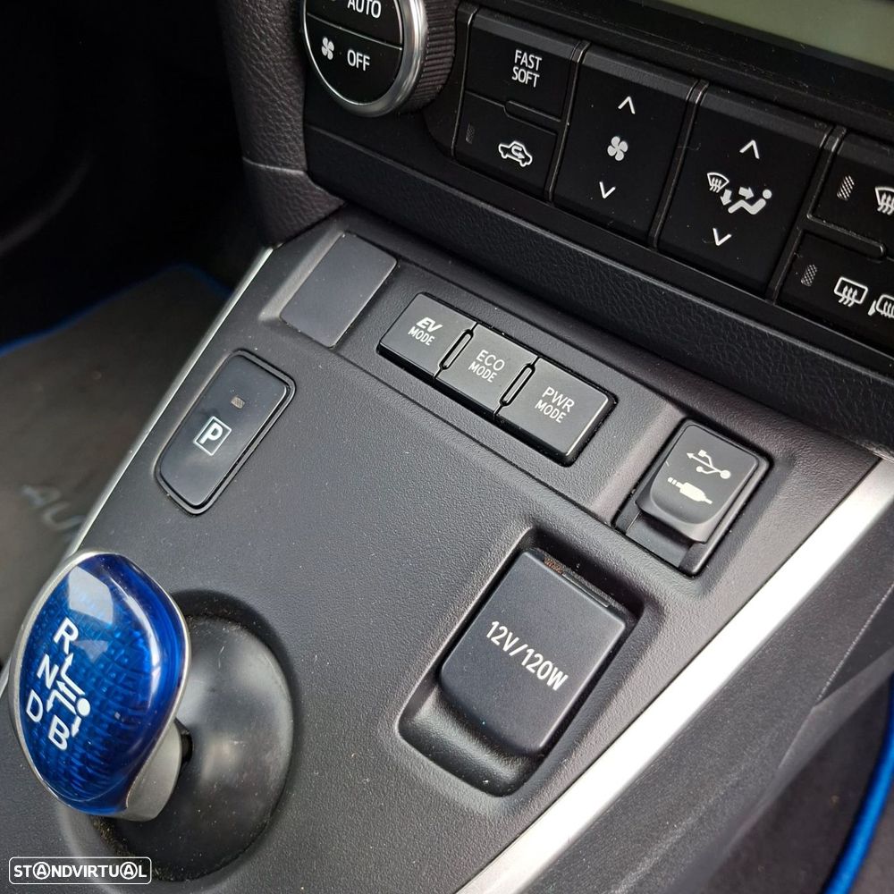 Toyota Auris 1.8 HSD Exclusive - 19