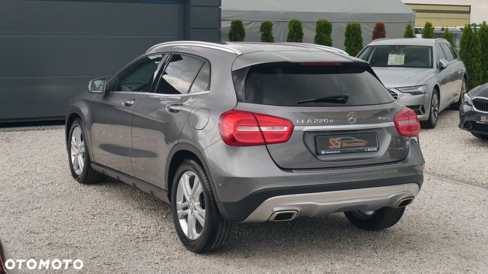 Mercedes-Benz GLA - 5