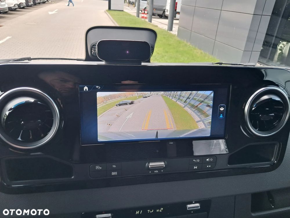 Mercedes-Benz Sprinter 319 CDI Furgon PRO długi 4325 mm L3H2 - 26