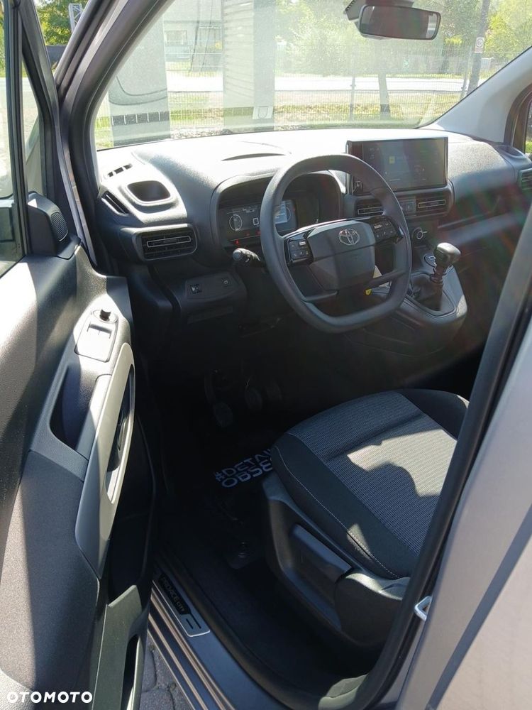 Toyota Proace City Verso 1.5 D-4D Business - 23