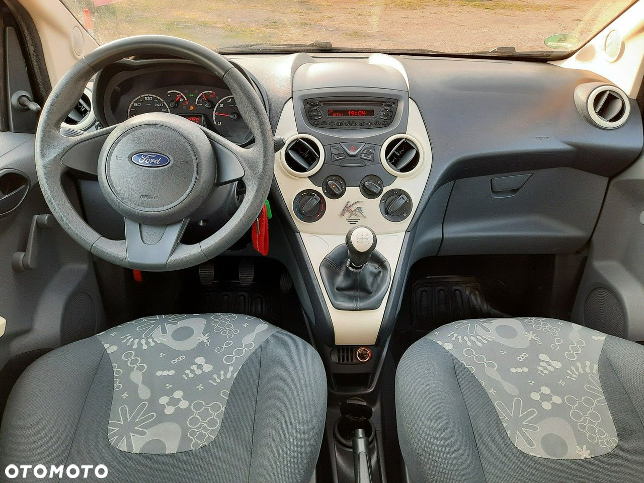 Ford KA - 10