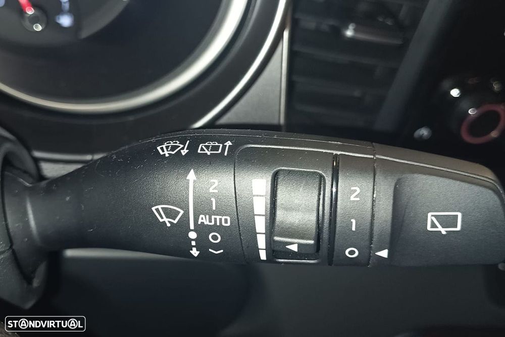 Kia XCeed 1.0 T-GDI Tech - 12