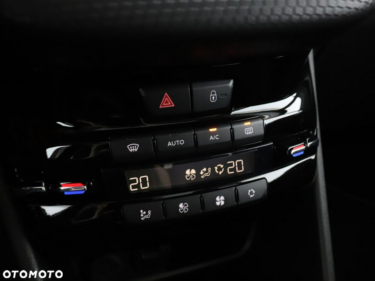 Peugeot 2008 PureTech 110 Stop&Start EAT6 GT-Line Edition - 27