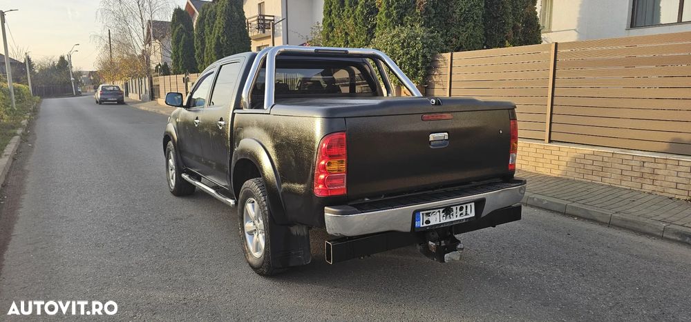Toyota Hilux 4x4 Double Cab - 4