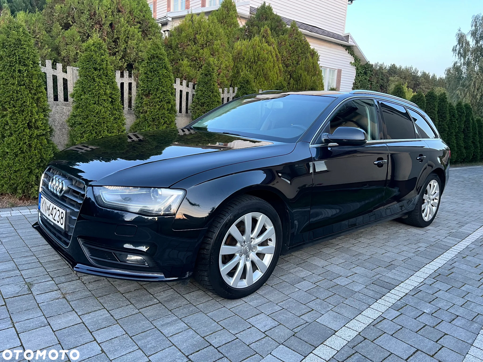 Audi A4 Avant - 4