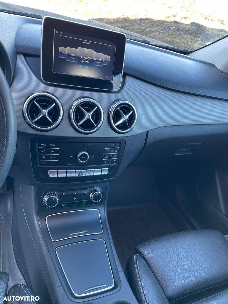 Mercedes-Benz B 200 d 4Matic 7G-DCT - 15