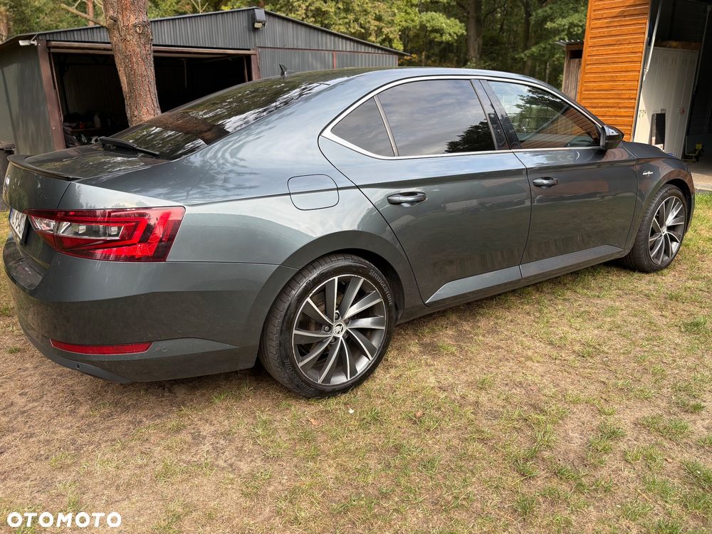 Skoda Superb 2.0 TDI 4x4 L&K DSG - 7