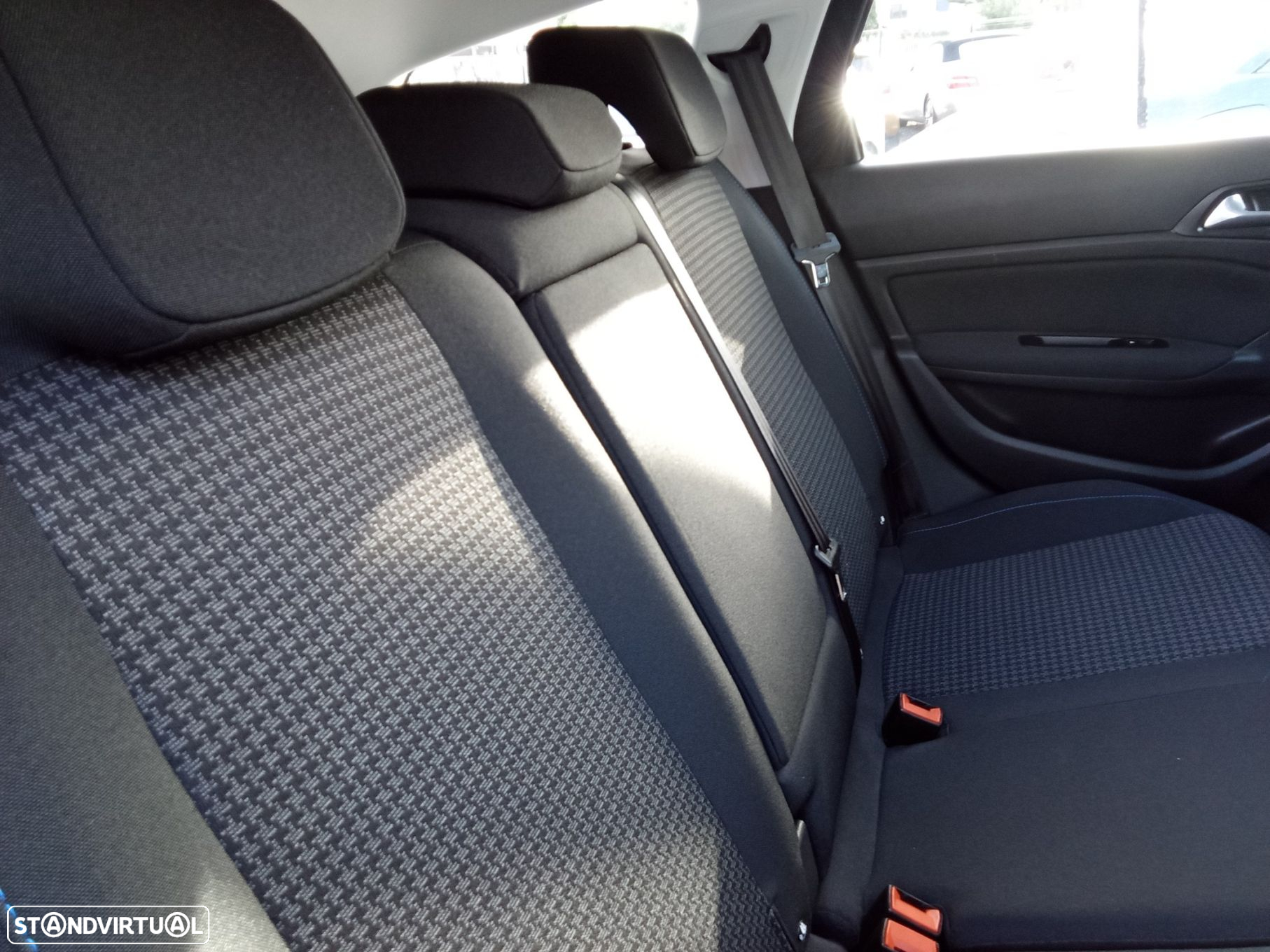 Peugeot 308 SW 1.5 BlueHDi Active EAT8 - 22