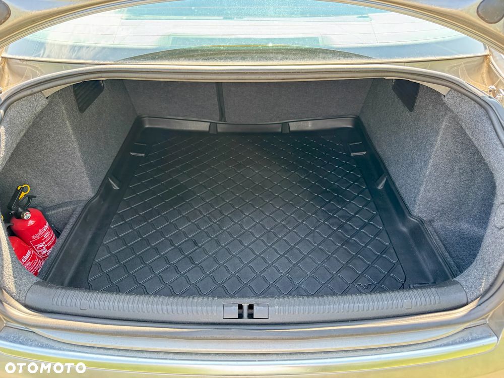 Audi A4 Limousine - 18