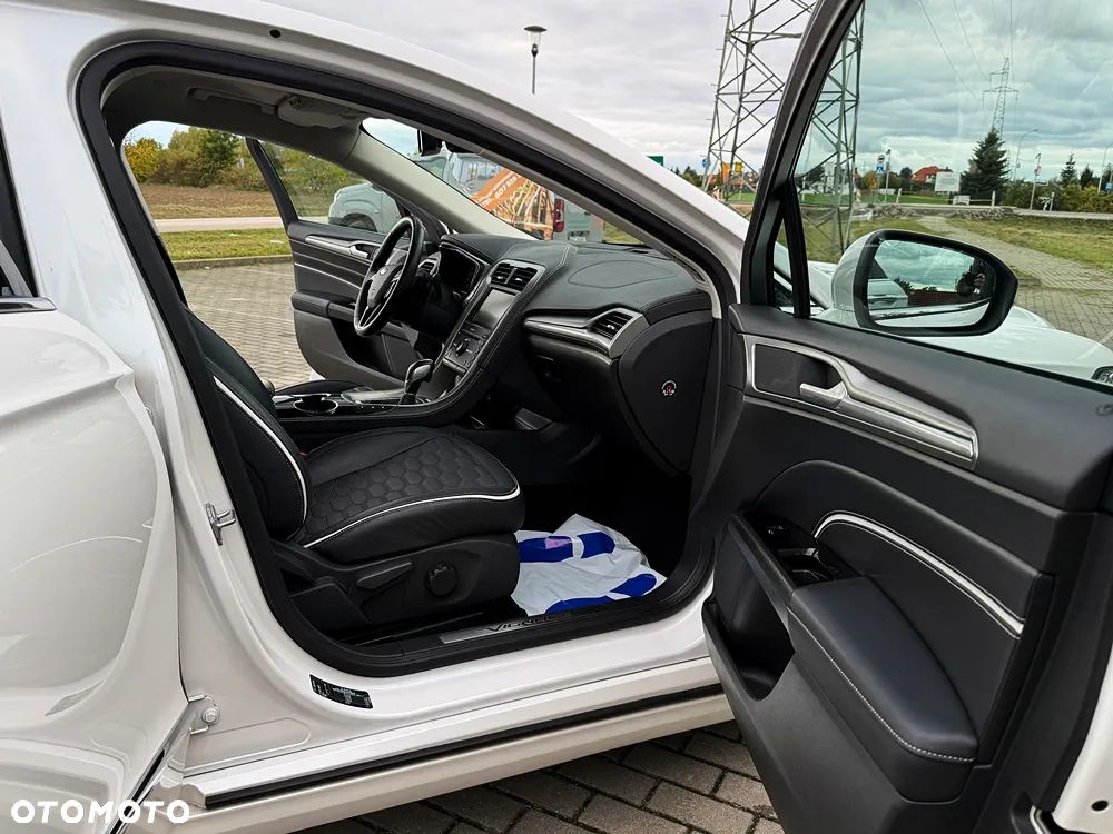 Ford Mondeo 2.0 TDCi Start-Stopp PowerShift-Aut Vignale - 24