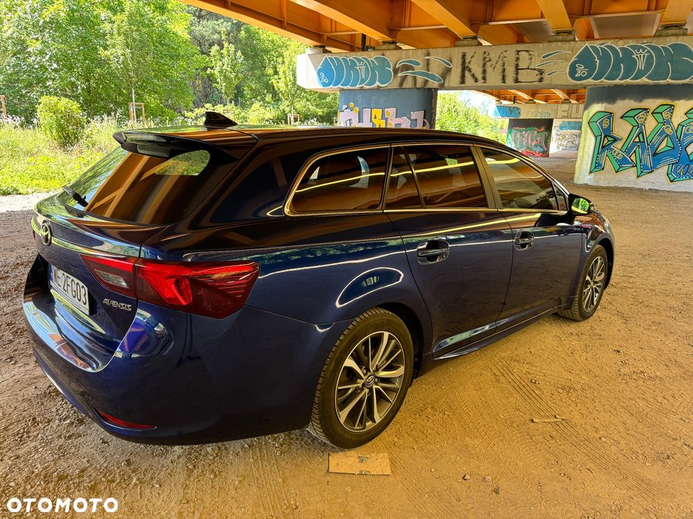 Toyota Avensis 2.0 D-4D Prestige - 3