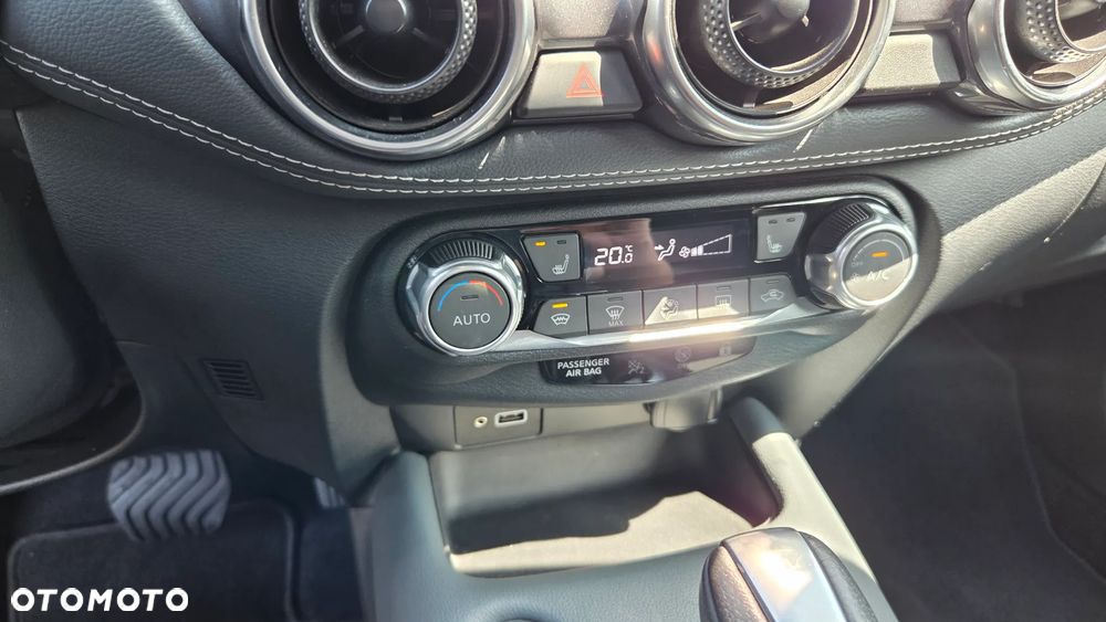 Nissan Juke 1.0 DIG-T N-Connecta DCT - 35