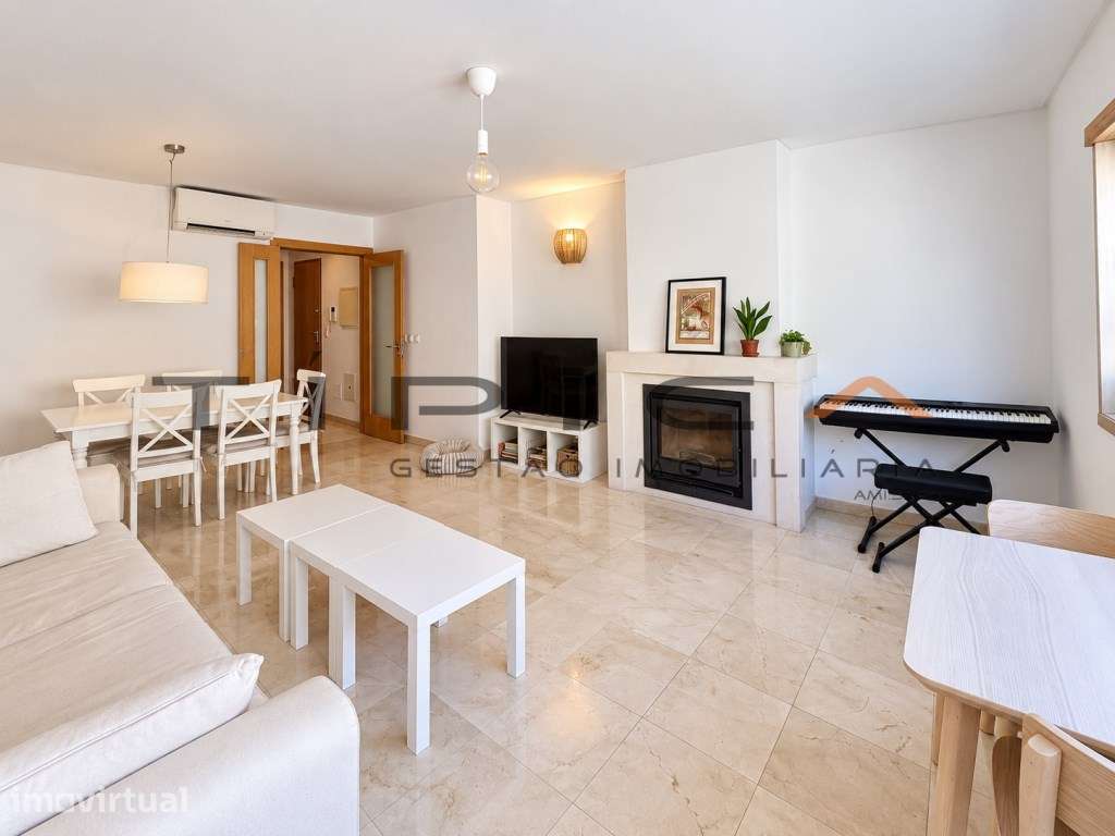 Apartamento T3 com suíte, Lareira, varandas e ar Condicionado - Grande imagem: 2/15