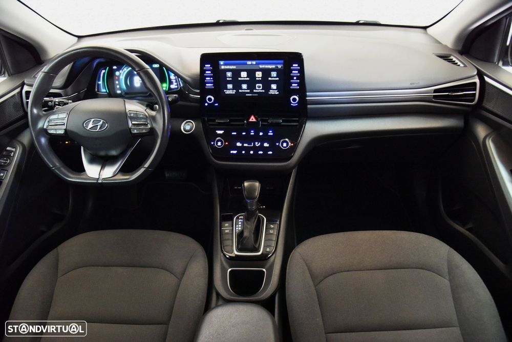 Hyundai Ioniq - 20