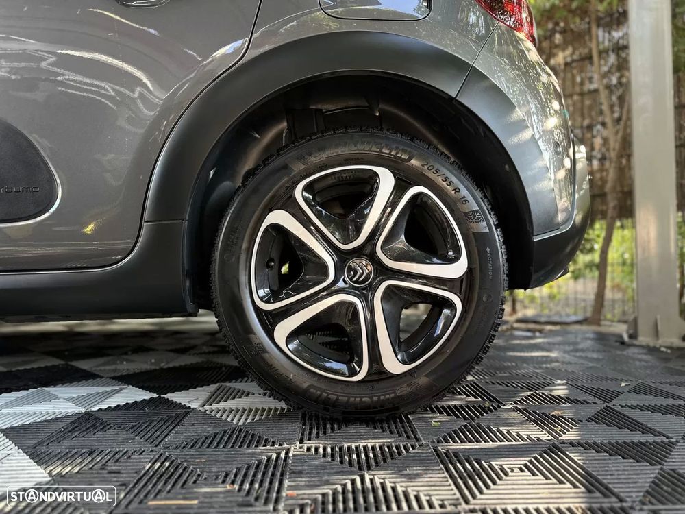 Citroën C3 1.2 PureTech Shine Pack - 3