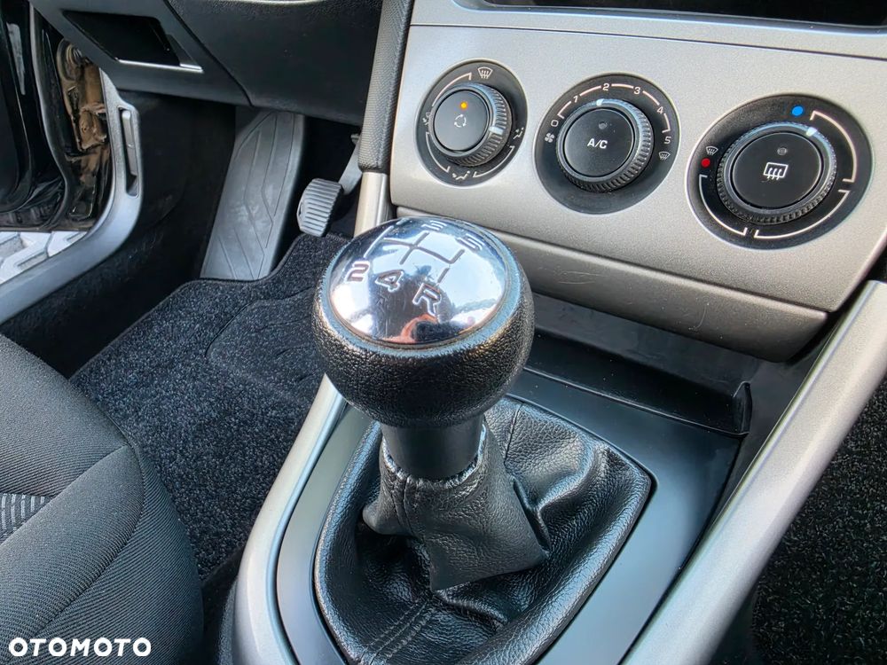 Peugeot 308 100 VTi Urban Move First Edition - 13