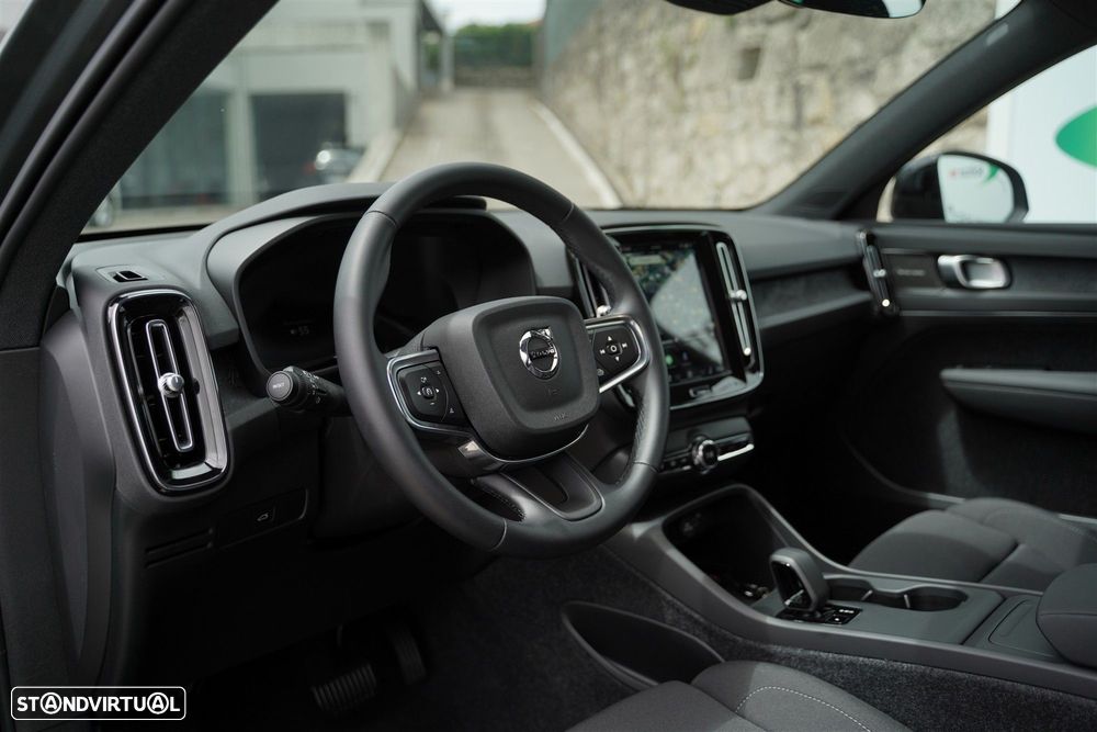 Volvo EX40 82 kWh Single Motor Extended Range Plus - 35