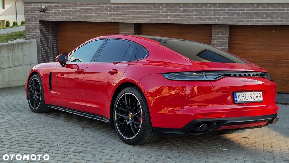 Porsche Panamera - 4