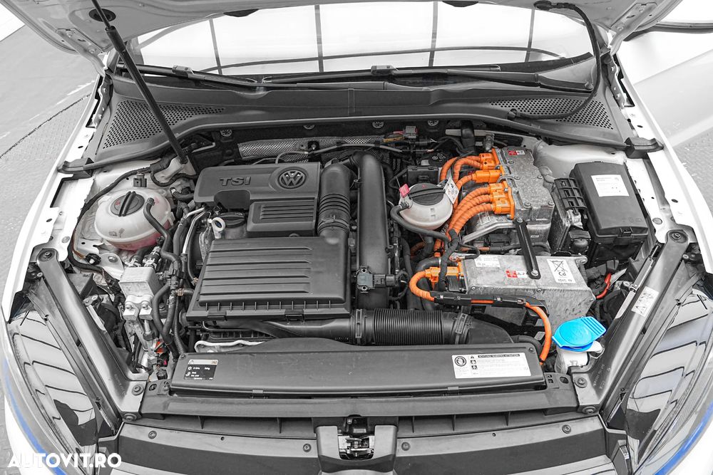 Volkswagen Golf 1.4 GTE Plug-In-Hybrid DSG - 26