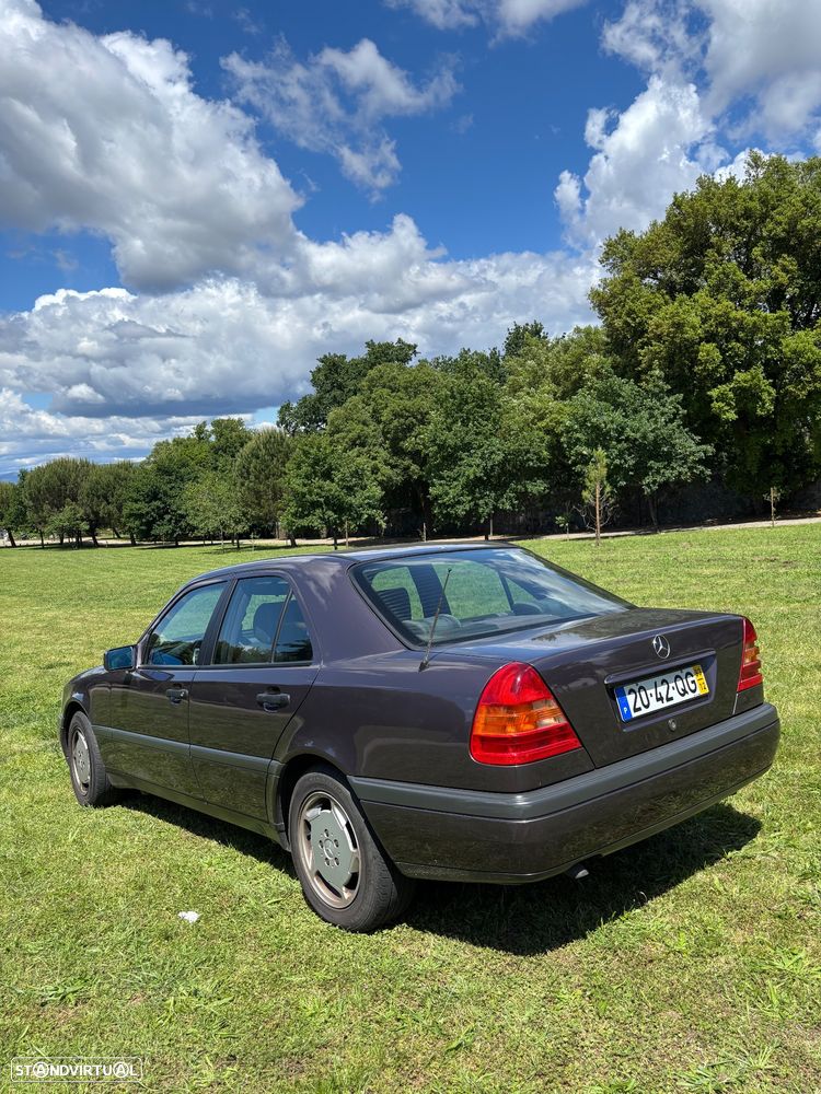 Mercedes-Benz C 220 - 4