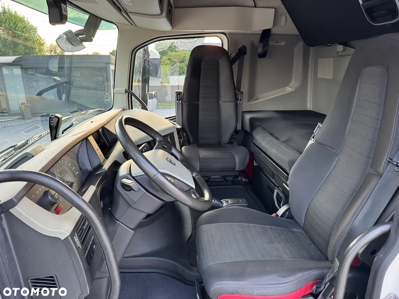 Volvo FH 500 XXL/MEGA/12.2020/ ACC / REGULOWANE SIODŁO /  KLIMA POSTOJOWA / XENON - 27