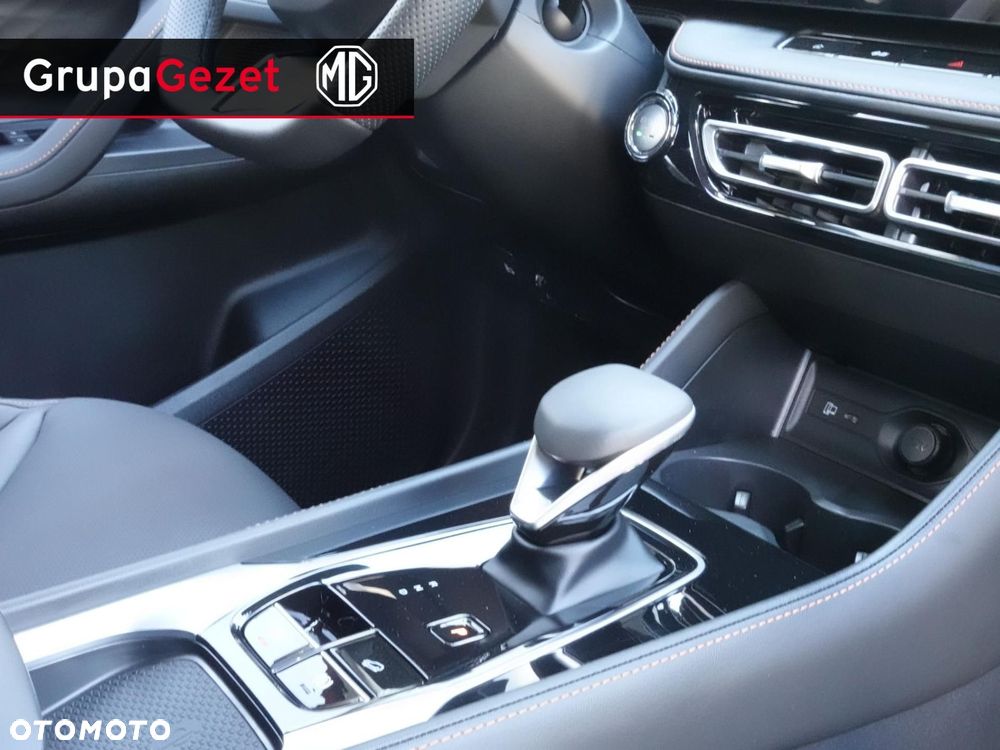 MG HS 1.5T HEV+ Exclusive - 12