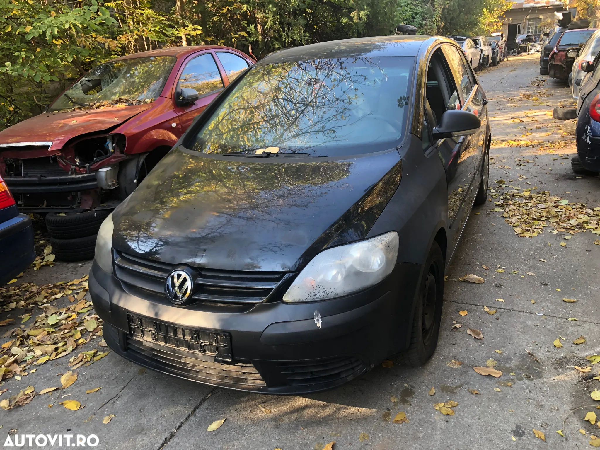 Dezmembrez VW Volkswagen Golf 5 plus negru 1.9 tdi BXE - 10