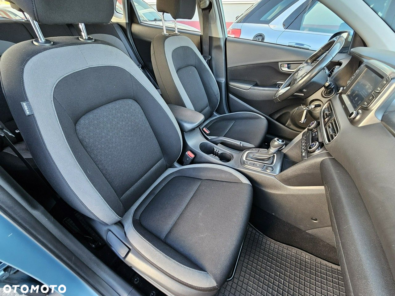 Hyundai Kona - 9