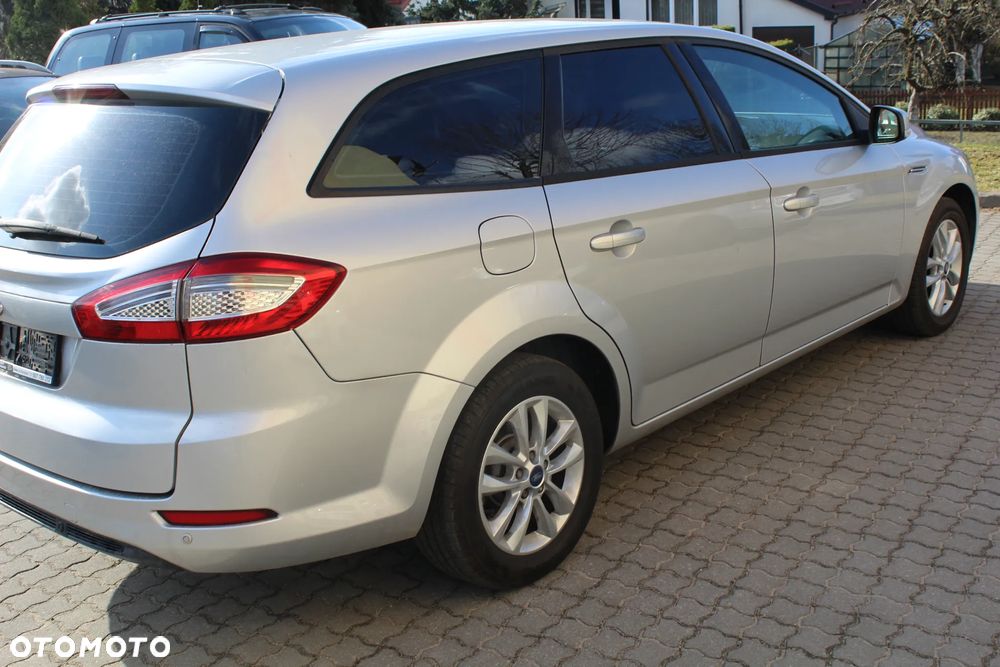 Ford Mondeo - 8