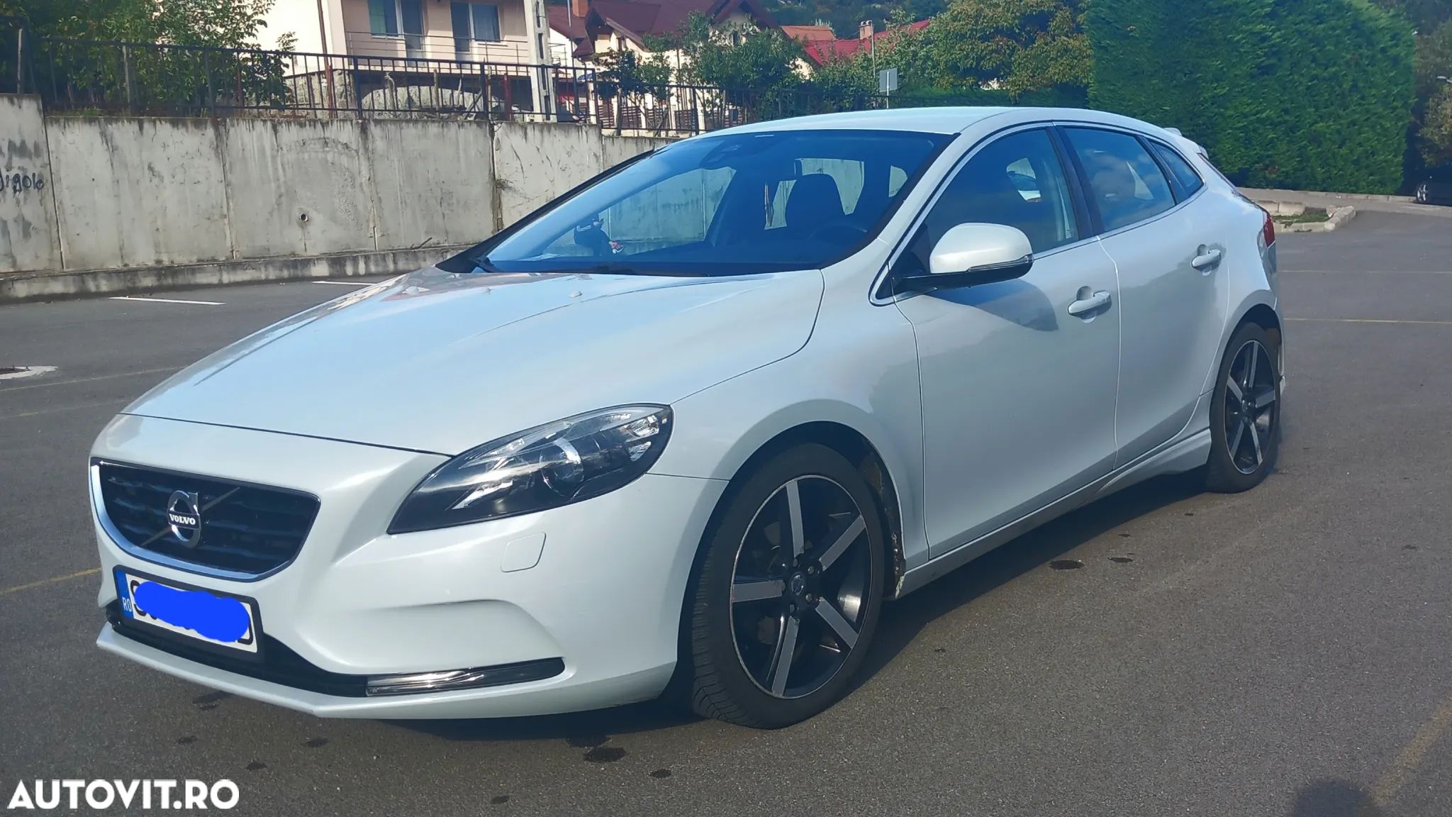 Volvo V40 D2 94g Rdesign - 1
