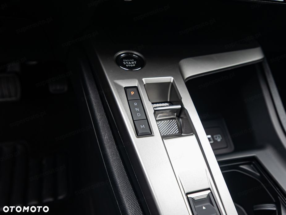 Peugeot 408 - 13