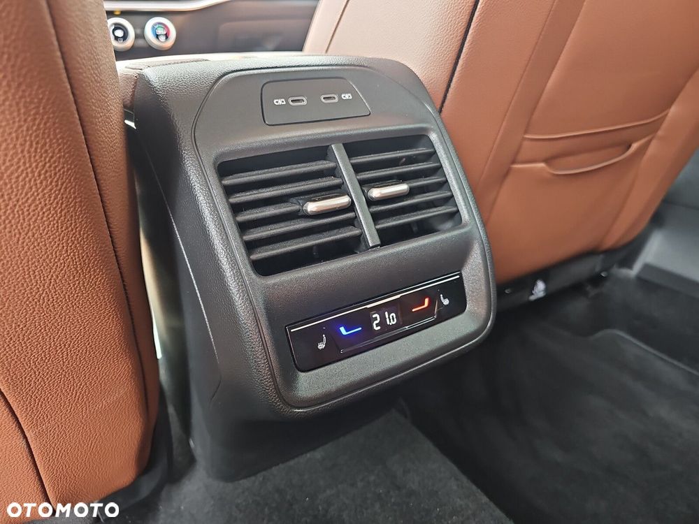 Skoda Superb 1.5 TSI L&K DSG - 16