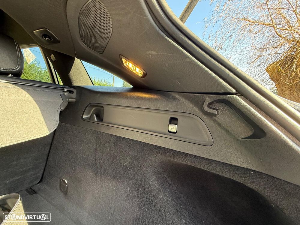 Mercedes-Benz EQC - 13