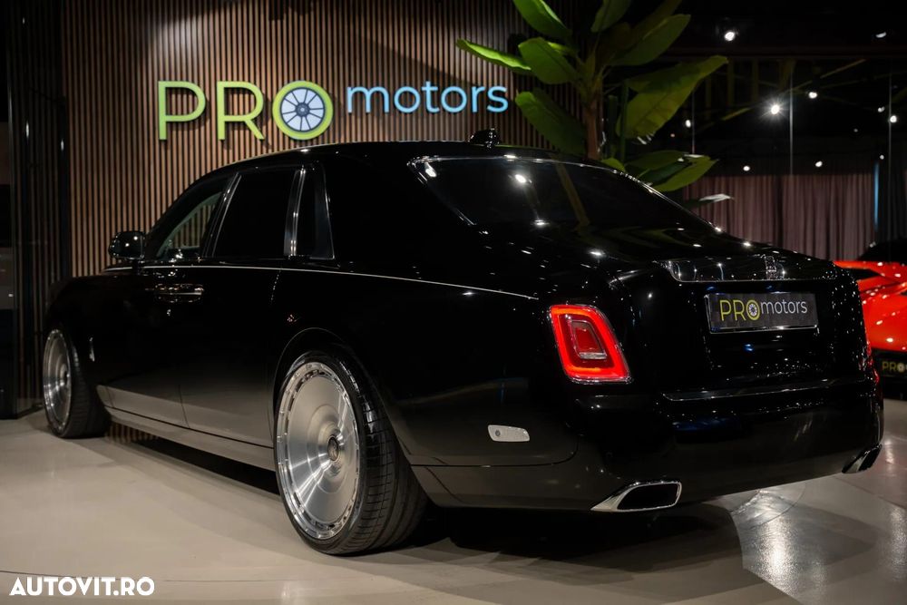 Rolls-Royce Phantom - 32
