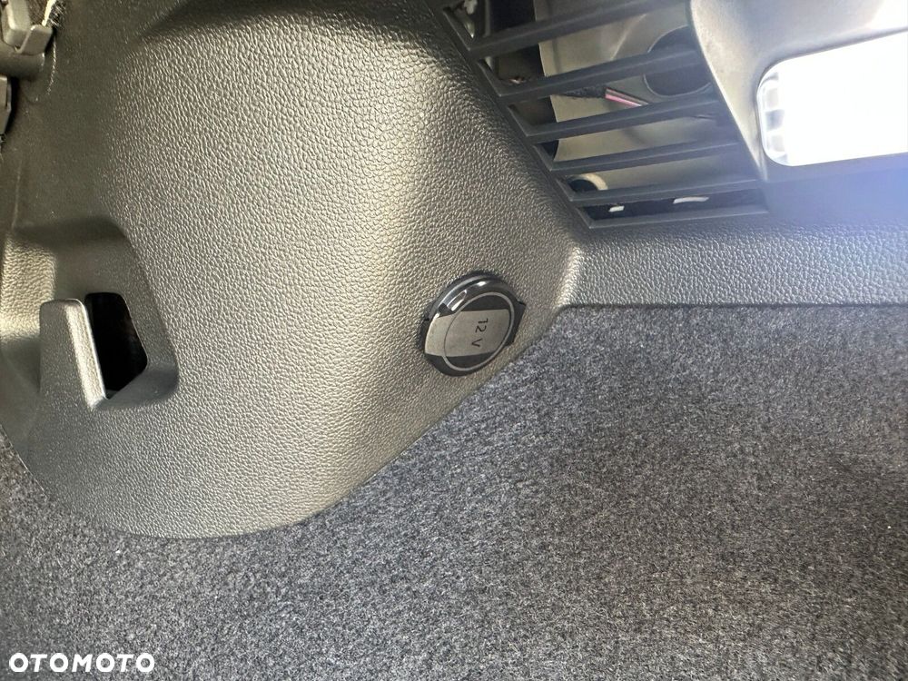 Volkswagen Golf 1.5 eTSI mHEV Life Plus DSG - 29