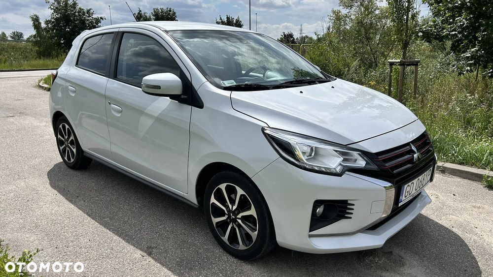 Mitsubishi Space Star 1.2 AS&G Instyle CVT - 4