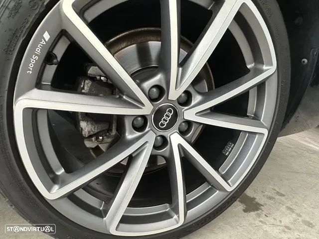 Audi A4 Avant 35 TDI S tronic S line - 29