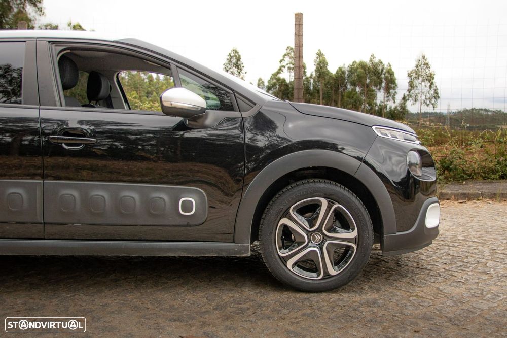 Citroën C3 1.2 PureTech Shine - 18