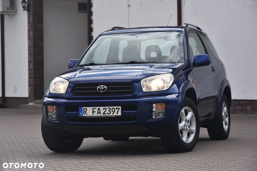 Toyota RAV4 - 1