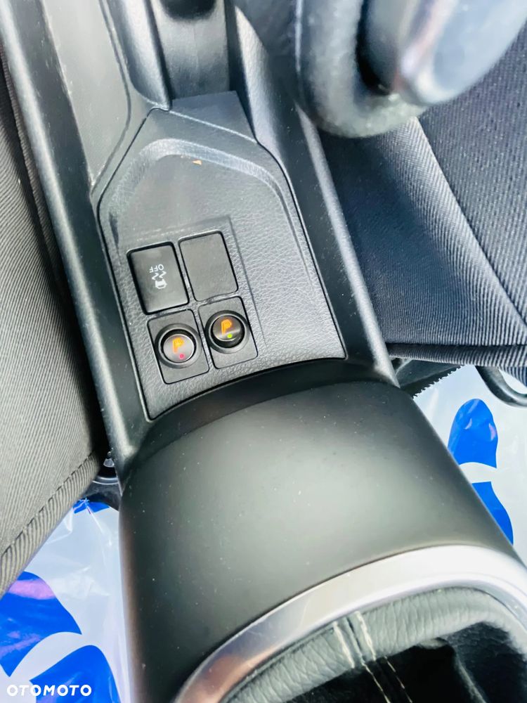 Toyota Yaris 1.33 VVT-i Executive - 16