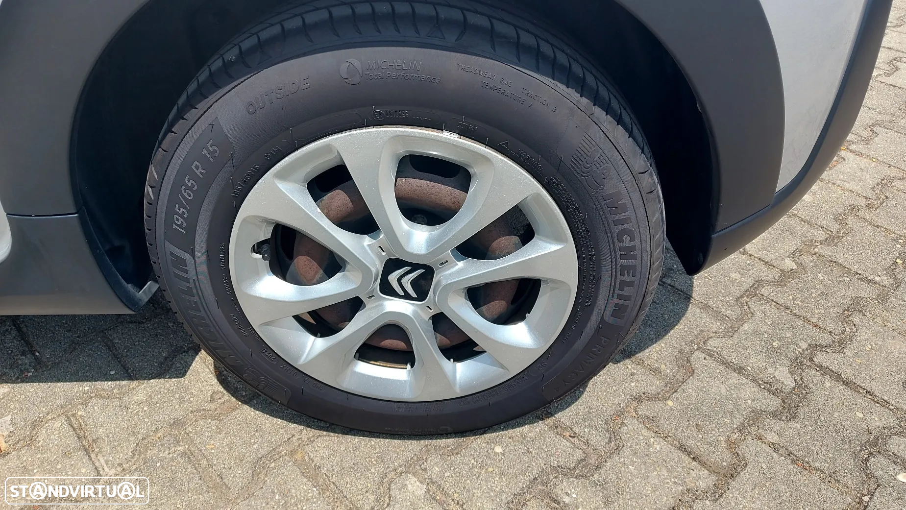 Citroën C3 Pure Tech Shine - 27